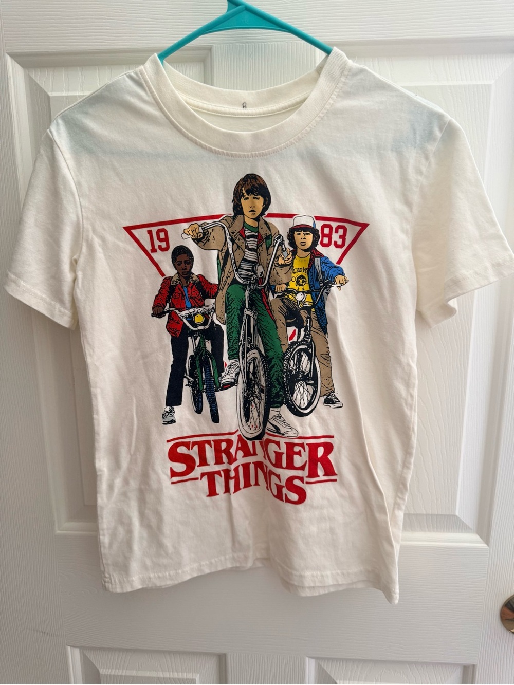 Stranger Things retro Graphic Tee size XS